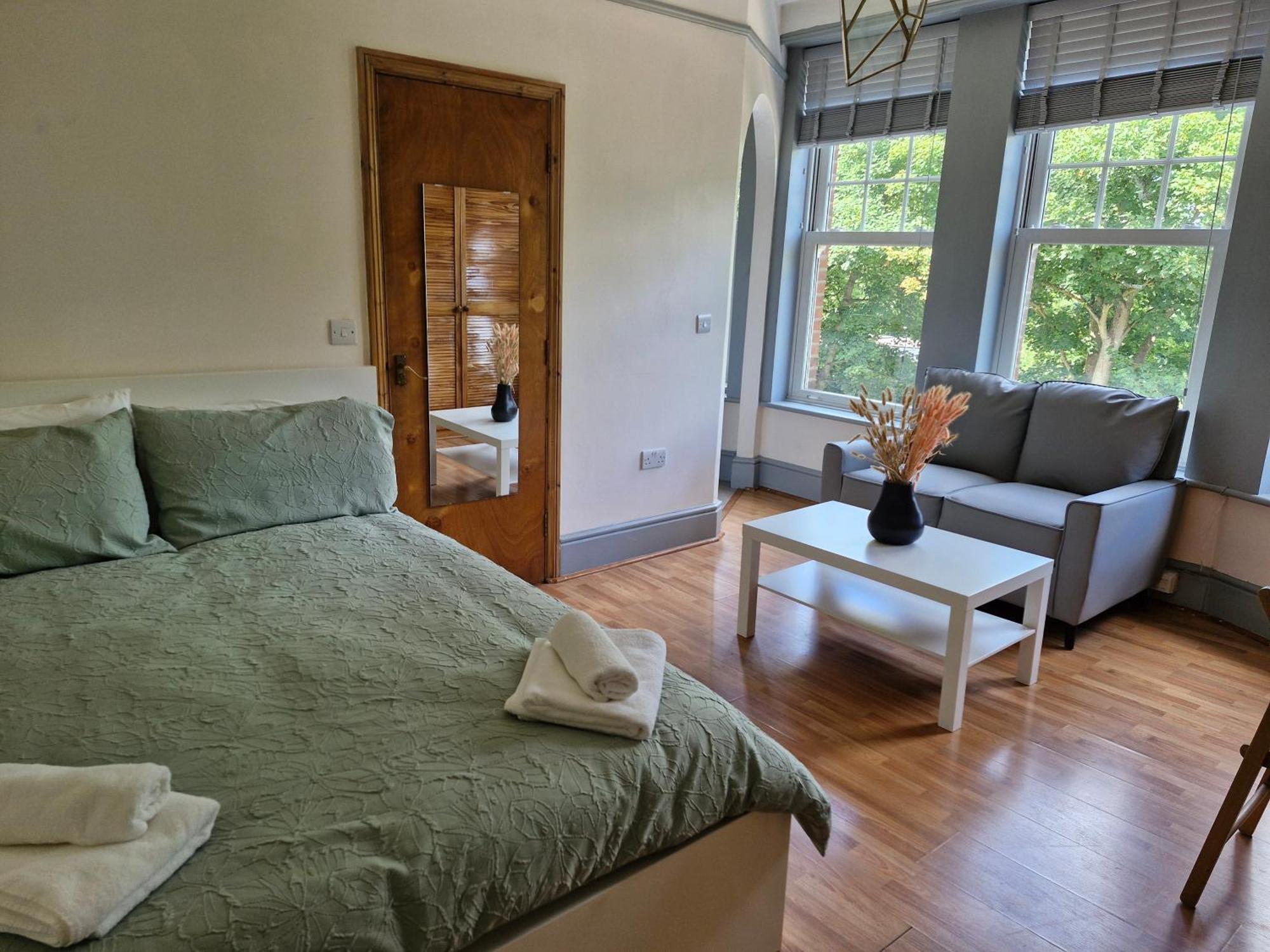 לונדון Bright Studio Apartment In A Perfect Location מראה חיצוני תמונה